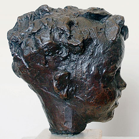 Bronzeskulptur eines Kinderkopfes